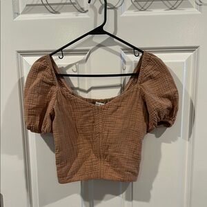 And now this.. Brown Puff Sleeve Top
